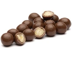 Rūta Lazdynų riešutai su pieniniu šokoladu „Riešutėlis“, 1kg