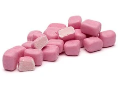 Rūta Traškūs braškių skonio karamelės kubeliai „Braškės“, 120 g