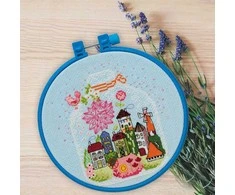 Abris Art Rinkinys siuvinėjimui kryželiu „Namukai“ su lankeliu 15x15 cm