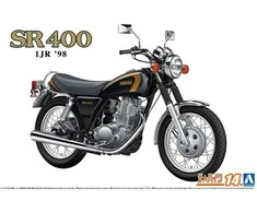 Aoshima Yamaha 1JR SR400 ’98 motociklo modelis 1/12 – plastikinis, surenkamas