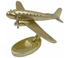 Mirtop Auksinis metalinis dvimotorio lėktuvo modelis – aviacijos entuziastams