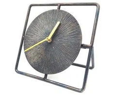 Mirtop Metalinis apvalus sieninis laikrodis, juodas ciferblatas, auksinės rodyklės 20cm