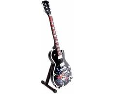 Deco Gifts Kolekcinė rankų darbo mini gitara Guns N’ Roses Slash, mahagonas, 1:4, su stovu
