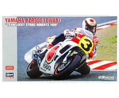 Hasegawa Yamaha YZR500 (0WA8) Team Lucky Strike Roberts 1989 1/12 rinkinys