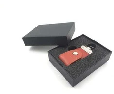 Hobilt 16 GB USB atmintinė dovanų dėžutėje, metalas ir oda, verslo dovana