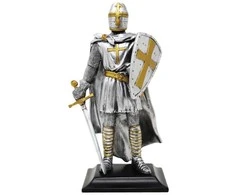 Hobilt Kolekcinė Teutonų kryžiuočio statulėlė, didelė polirezino, 23 cm