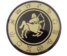 Hobilt Šaulys zodiako šaldytuvo magnetas – emaliuotas, auksinis, 6 cm