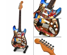 Indominiguitars Iron Maiden „The Trooper“ mini dekoratyvinė gitara 1:4, raudonmedis 27,5 cm