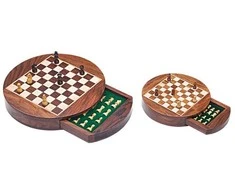 Italfama DIDESNI MAGNETINIAI šachmatai su apvalia medine lenta Ir stalčiumi. Diametras: 25cm., karalius: 3,3cm.
