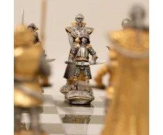 Italfama SAMURAJAI: Ypač prabangūs šachmatai iš Bronzos dengti tikru 24K auksu