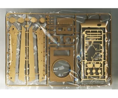 King Tiger Henschel tanko modelis 1/35, plastikinis RFM 5126