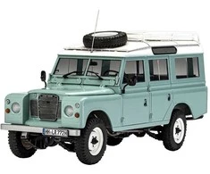 Revell Land Rover Series III 1/24 plastikinis surenkamas modelis 07047