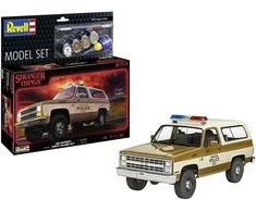 Revell Stranger Things: Hopper 1985 Chevy K5 Blazer dovanų rinkinys 1:25