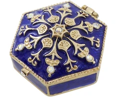 SIAM FASHION JEWELRY CO., LTD. Prabangi mėlyna–auksinė metalinė mini papuošalų dėžutė su kristalais
