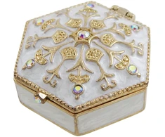 SIAM FASHION JEWELRY CO., LTD. Prabangi mini balta–aukso metalinė papuošalų dėžutė su kristalais – dovana