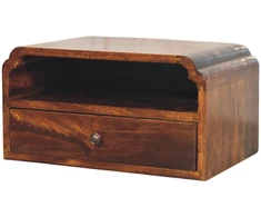 Artisan Furniture Avora prie sienos montuojamas mango medienos komoda, kaštono atspalvio