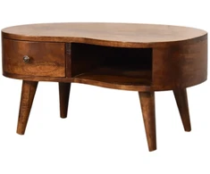 Artisan Furniture Kompaktiškas Wave mango medienos kavos staliukas su stalčiumi ir lentyna, kaštono atspalvio