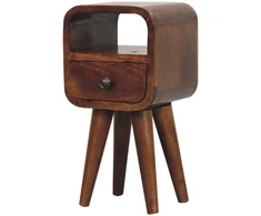 Artisan Furniture Itin kompaktiškas lenktas mango medienos naktinis staliukas su lentyna, kaštono atspalvio