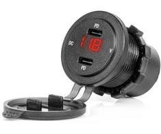 Vandeniui atsparus telefono įkroviklis su skaitmeniniu voltmetru ir raudonu LED indikatoriumi, 2xUSB-C 12/24V AMIO-04225