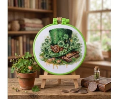 Abris Art Siuvinėjimo kryželiu rinkinys su lankeliu „Leprekono skrybėlė“ 15x15 cm