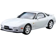 Aoshima Mazda Efini RX-7 FD3S '96 1/24 plastikinis surenkamas modelis