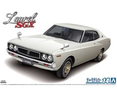 Aoshima Nissan Laurel HT 2000SGX ’72 1/24 plastikinis surenkamas modelis