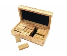 Deco Gifts Elegantiškas medinis domino rinkinys su dėžute – mango medis, 28 kaladėlės
