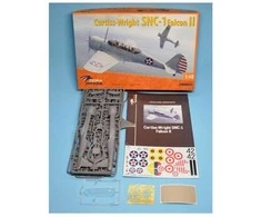Dora Wings Curtiss-Wright SNC-1 Falcon II 1/48 – plastikinis lėktuvo modelis