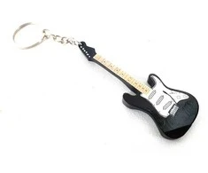 Hobilt Juodas medinis elektrinės gitaros raktų pakabukas muzikos mėgėjams – stilingas