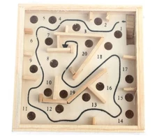 Hobilt Medinis kišeninis labirintas su rutuliuku 12x12 cm