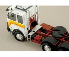 Italeri MAN 26.321 Formel Six sunkvežimis 1/24 – surenkamas modelis