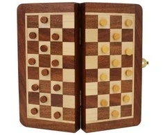 Italfama MAŽI MAGNETINIAI mediniai šachmatai + ŠAŠKĖS + NARDAI. 19x19cm., karalius: 3,3cm.