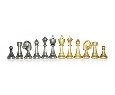 Italfama Auksu ir sidabru dengtos metalinės šachmatų figūros. Aukštis 7,5cm., diametras: 2,5cm.