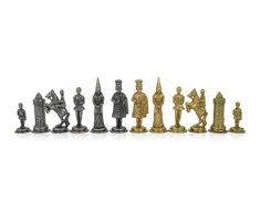 Italfama CAMELOT: metalinės šachmatų figūros. Aukštis: 9cm., diametras: 3,2cm.