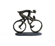 Italfama Dviratininkas. Išmatavimai: 27x8x23cm.