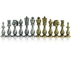 Italfama Klasikinio stiliaus metalinės šachmatų figūros. Aukštis: 10cm., diametras: 2,9cm.