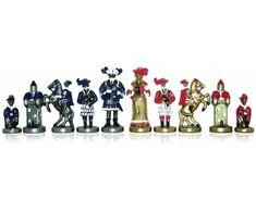 Italfama LANDSKNECHT: spalvintos metalinės šachmatų figūros. Aukštis: 8,7cm., diametras: 3,2cm.