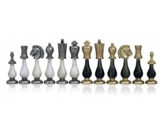Italfama Metalinės ir dekoruotos medienos šachmatų figūros. Aukštis: 10,3cm., diametras: 2,8cm.
