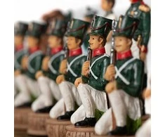 Italfama NAPOLEONAS prieš RUSIJĄ: rankomis spalvinti šachmatai su odos pakaitalo lenta ir dėtuve + šaškės ir nardai