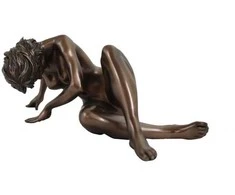 Italfama Nepalaužiama nuoga moteris. Išmatavimai: 20x11x8cm.