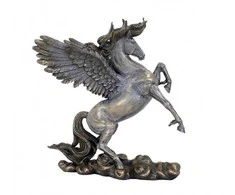 Italfama Pegasas - sparnuotas žirgas. Aukštis: 28cm.