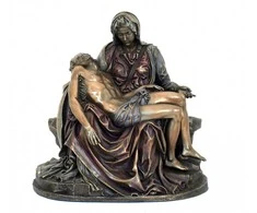 Italfama Pieta - Michelangelo kūrinys (didesnė versija). Išmatavimai: 26x16x26cm.