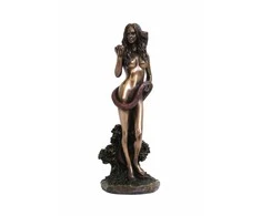 Italfama Pirmoji moteris - Ieva. Išmatavimai: 9x9x24cm.