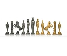 Italfama RENESANSAS: didelės metalinės šachmatų figūros. Aukštis: 13,8cm., diametras: 3,8cm.