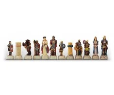 Italfama Šachmatų figūros ROMĖNAI prieš ARABUS. Aukštis: 8cm., diametras: 2,6cm.