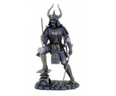 Italfama Samurajus su katana. Aukštis: 25cm.