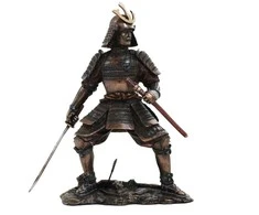 Italfama Samurajus su Yoroi šarvais. Aukštis: 24cm.