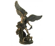 Italfama Šv. Arkangelas Mykolas (didesnė versija). Aukštis: 37cm.