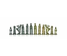 Italfama VIDURAMŽIAI: metalinės šachmatų figūros. Aukštis: 6cm., diametras: 2,1cm.
