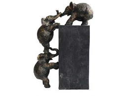 Italfama Visi už vieną, vienas už visus. Išmatavimai: 26x9x38cm.
